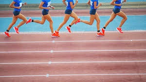 二八杠实战技巧：如何通过“听牌声”和“看切牌”识别细微的手法？（二八杠进阶实战：借助听牌声与切牌观察识别细微手法）